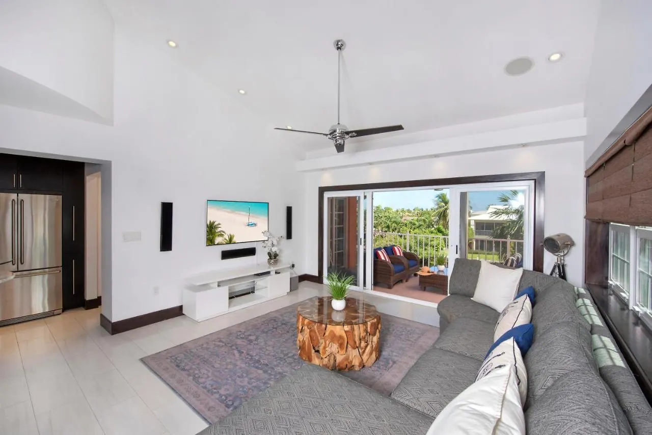 Britannia 7 Mile Beach Condo West Bay