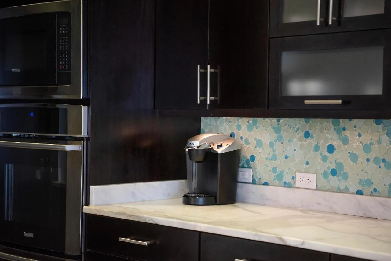 펜션 Britannia 7 Mile Beach Condo West Bay